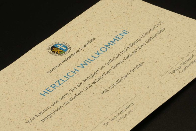 Karte gedruckt auf Graspapier